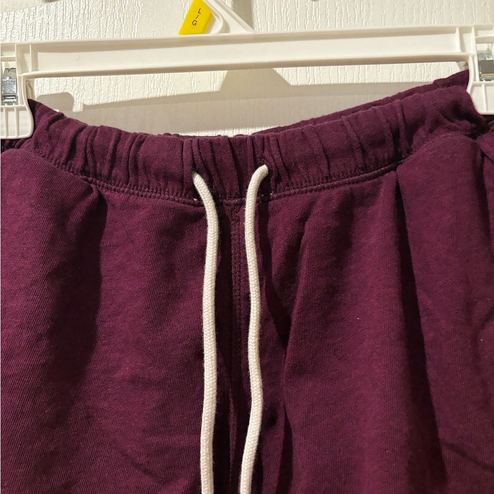 H&M Shorts - Picture 2 of 4